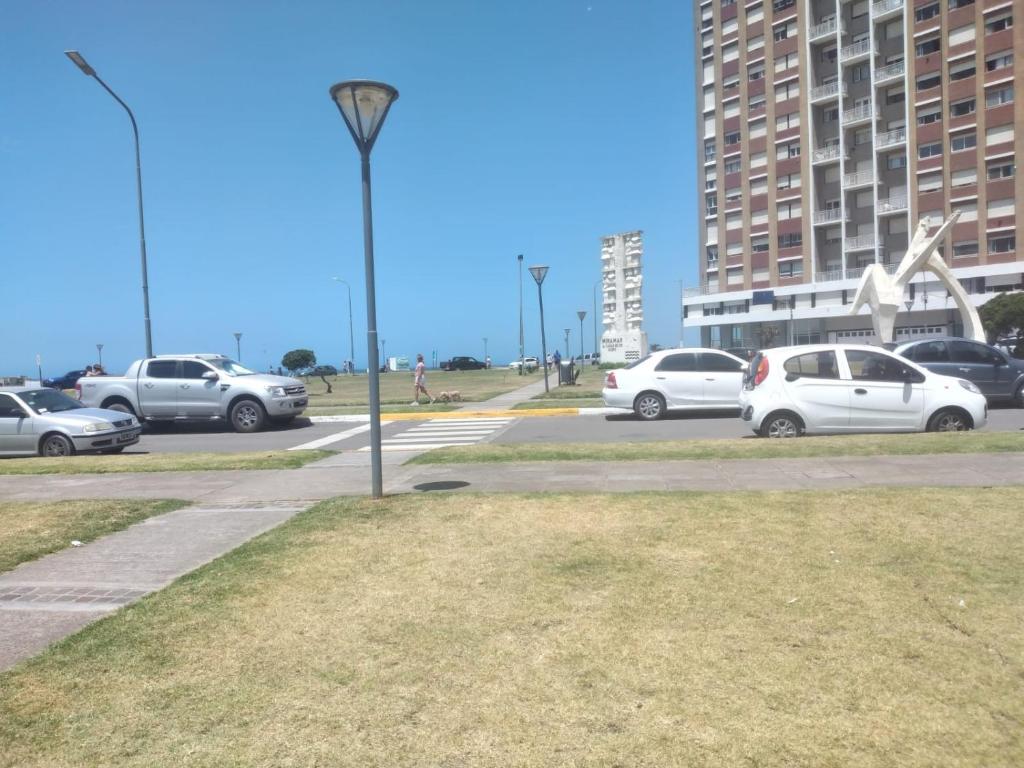 Imagen de la galería de Monoambiente luminoso, en Miramar