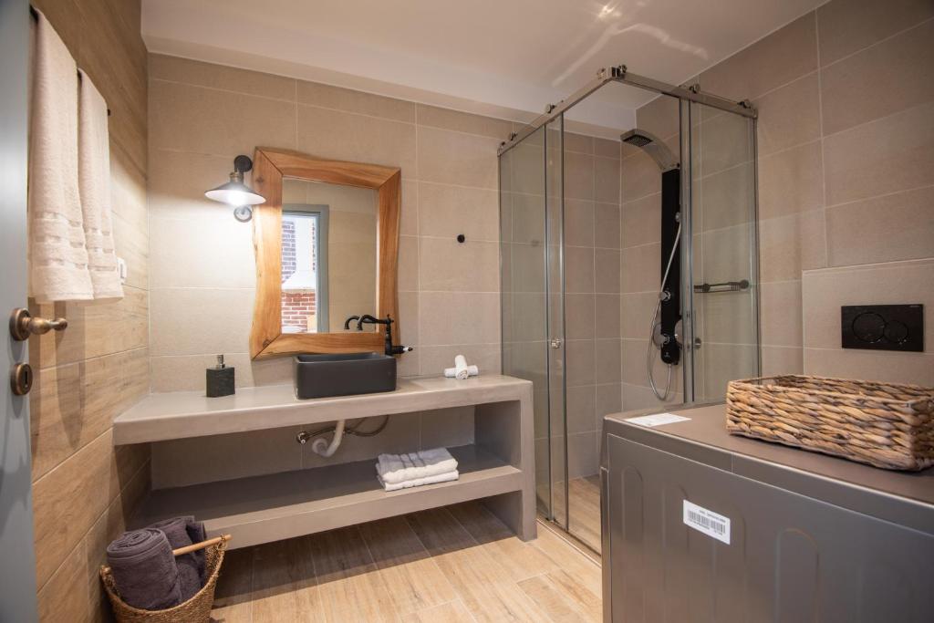 Kúpeľňa v ubytovaní Ammos Lux Apartments Crete
