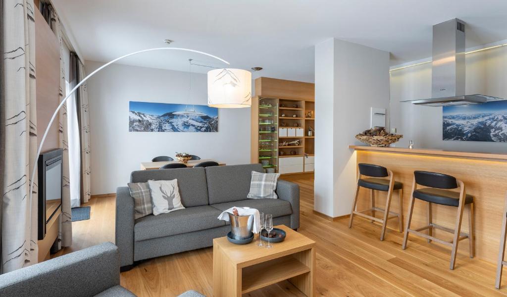 Köök või kööginurk majutusasutuses Hotel Residenz Hochalm - Joker Card Partner