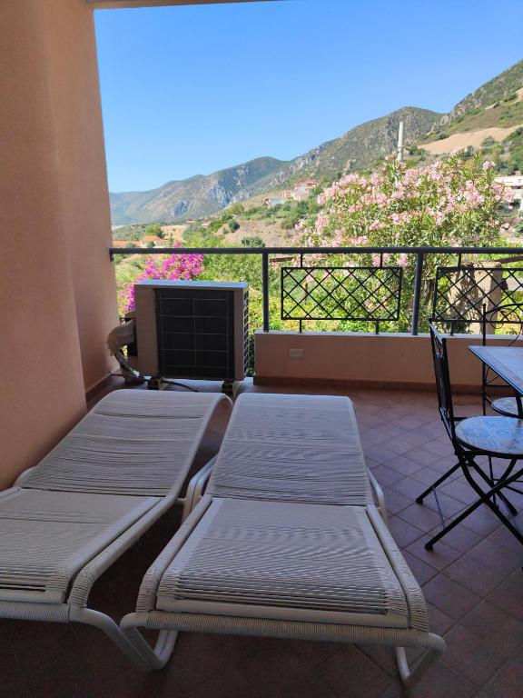 Nespecifikovaný výhled na hory nebo výhled na hory při pohledu z apartmánu