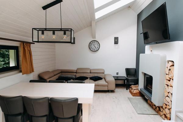 TV a/nebo společenská místnost v ubytování Good House