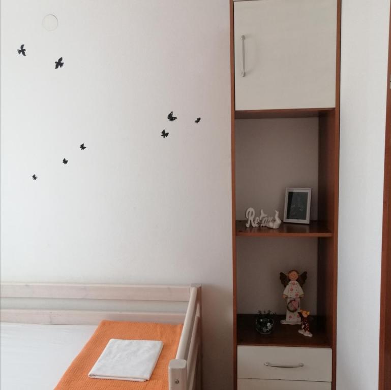 Posteľ alebo postele v izbe v ubytovaní Apartment in Privlaka with sea view, terrace, air conditioning, WiFi 3591-1