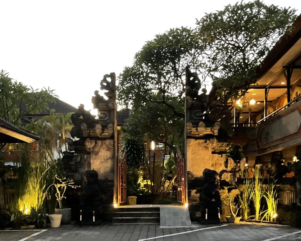 Zahrada ubytování Grand Kumala Hotel - Hotel Kumala Legian Kuta Bali