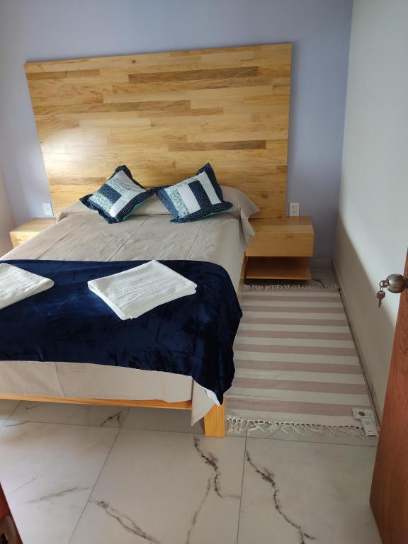 A bed or beds in a room at Casa las Galias.