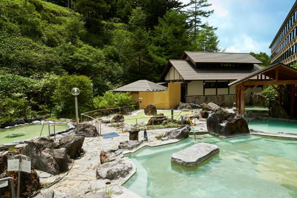 Bazén v ubytování Manza Kogen Hotel nebo v jeho okolí