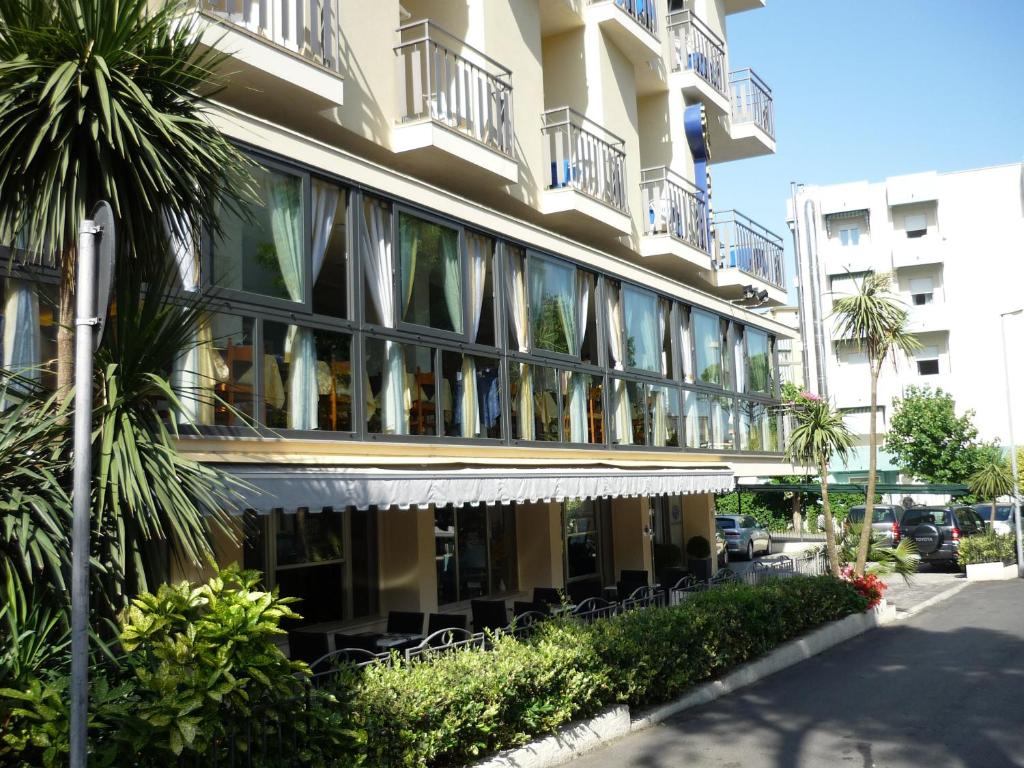 Budova, kde se hotel nachází