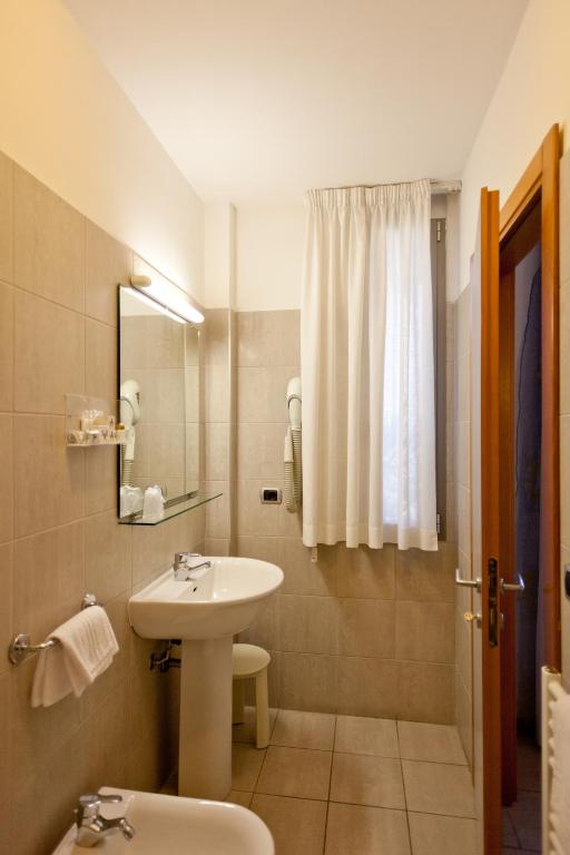 Koupelna v ubytování Hotel Idania