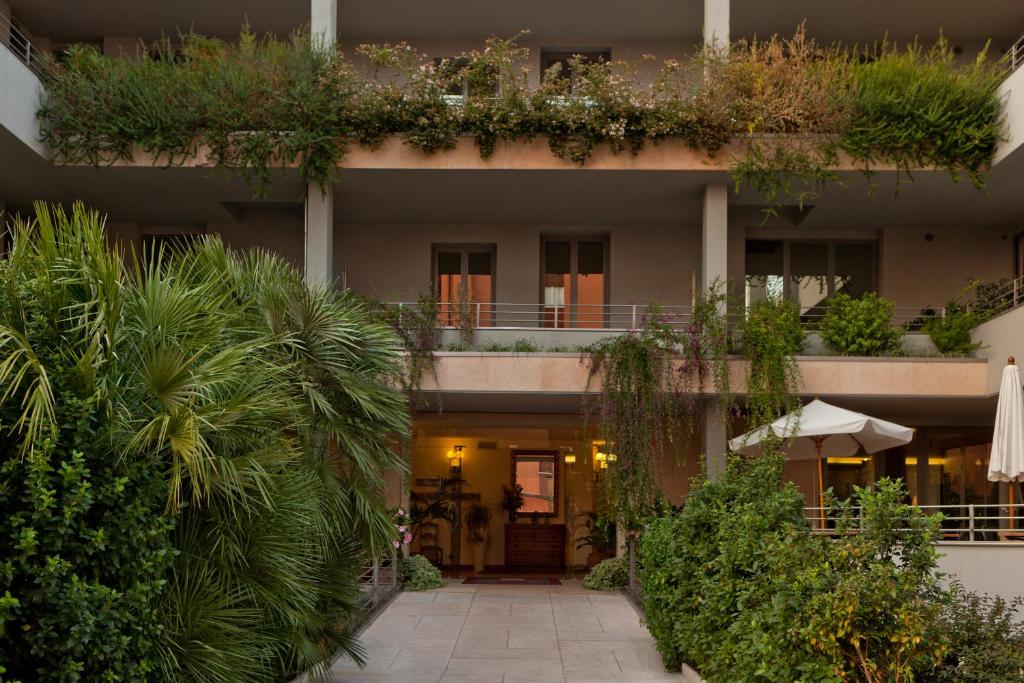 Budova, kde se hotel nachází