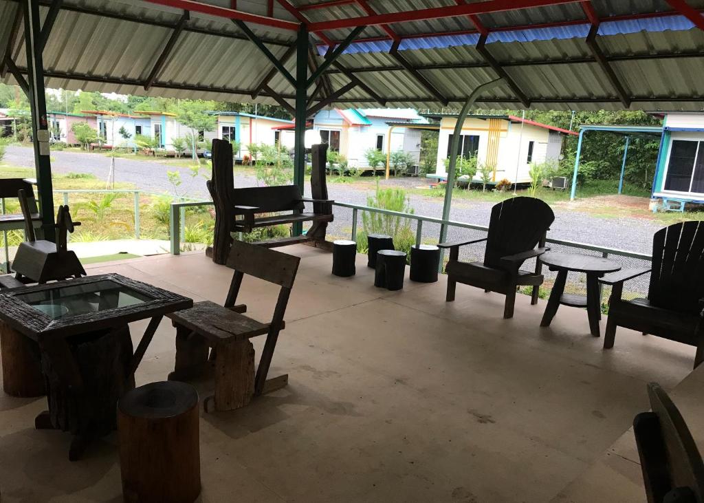 Restaurace v ubytování Baan Pak Wangthong
