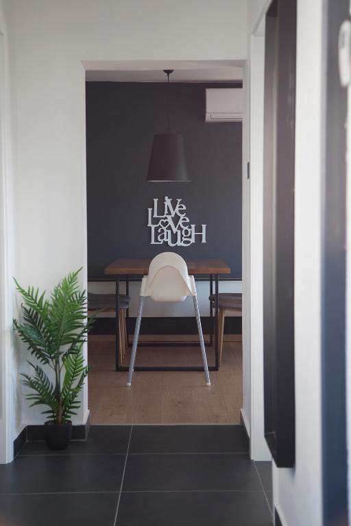 Guesthouse Maya**** - Apartment With Terrace