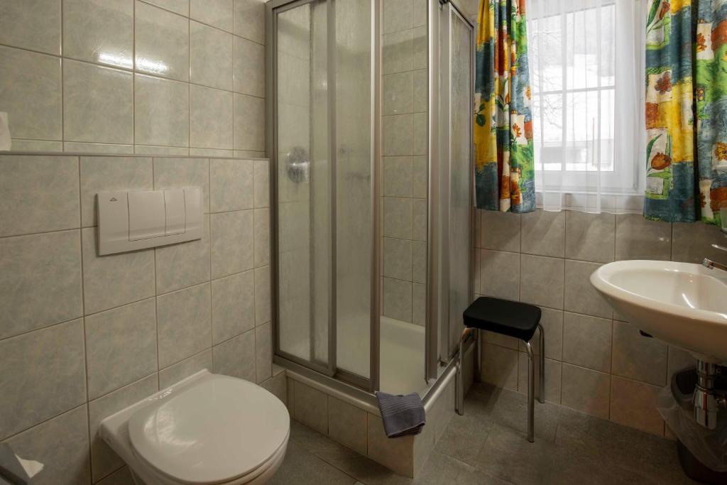 Koupelna v ubytování Gidis Hof