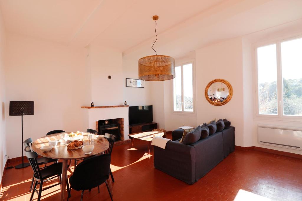 Posedenie v ubytovaní Appartements à la ferme