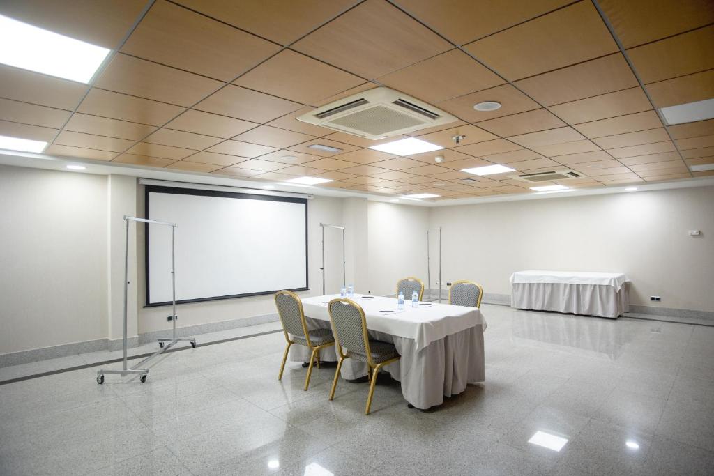 Konferenční prostory v ubytování Sercotel Gran Fama