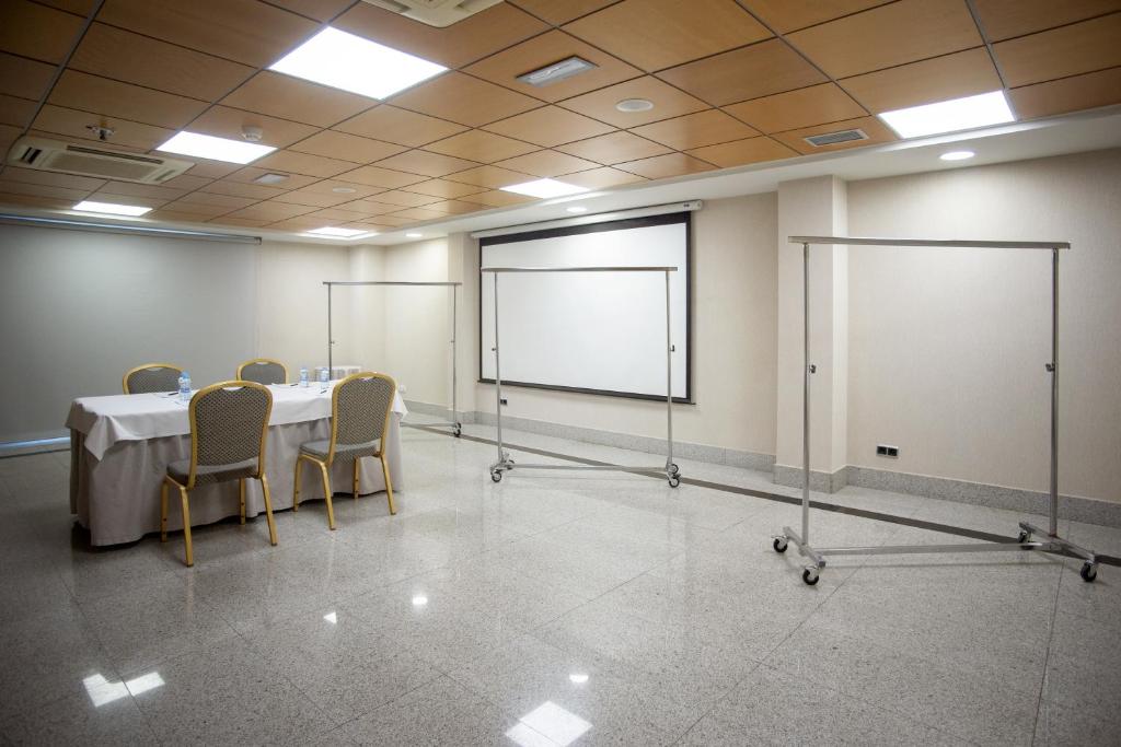 Fotografie z fotogalerie ubytování Sercotel Gran Fama v destinaci Almería