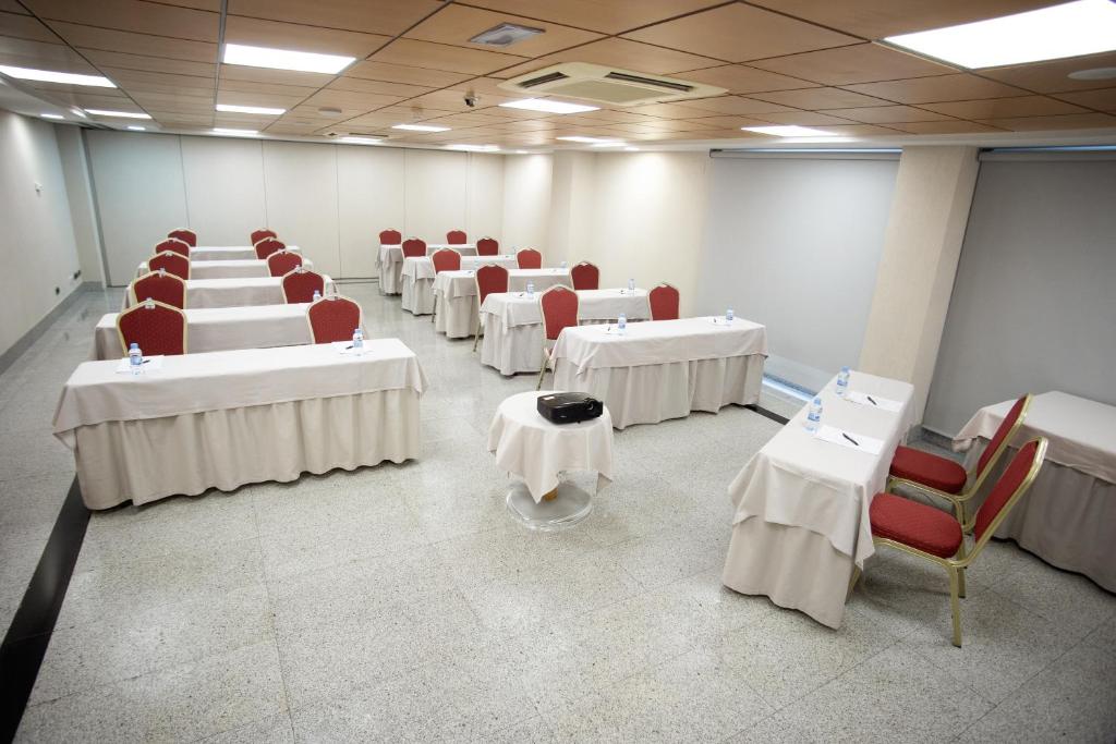 Konferenční prostory v ubytování Sercotel Gran Fama