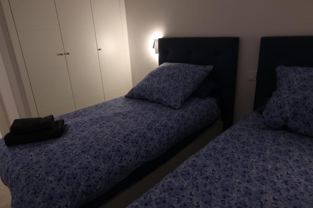 Posteľ alebo postele v izbe v ubytovaní TOPLAGE Marbella Neubau Luxus-Apartment, Strand und Altstadt in Minuten zu Fuss