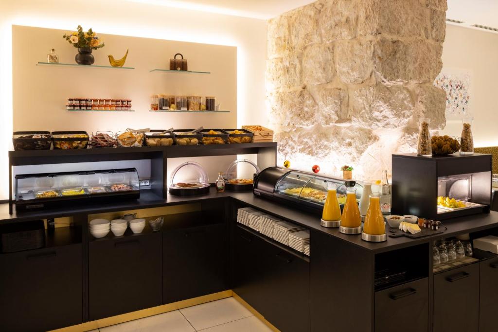 Hôtel Nice Azur Riviera - Resim 35