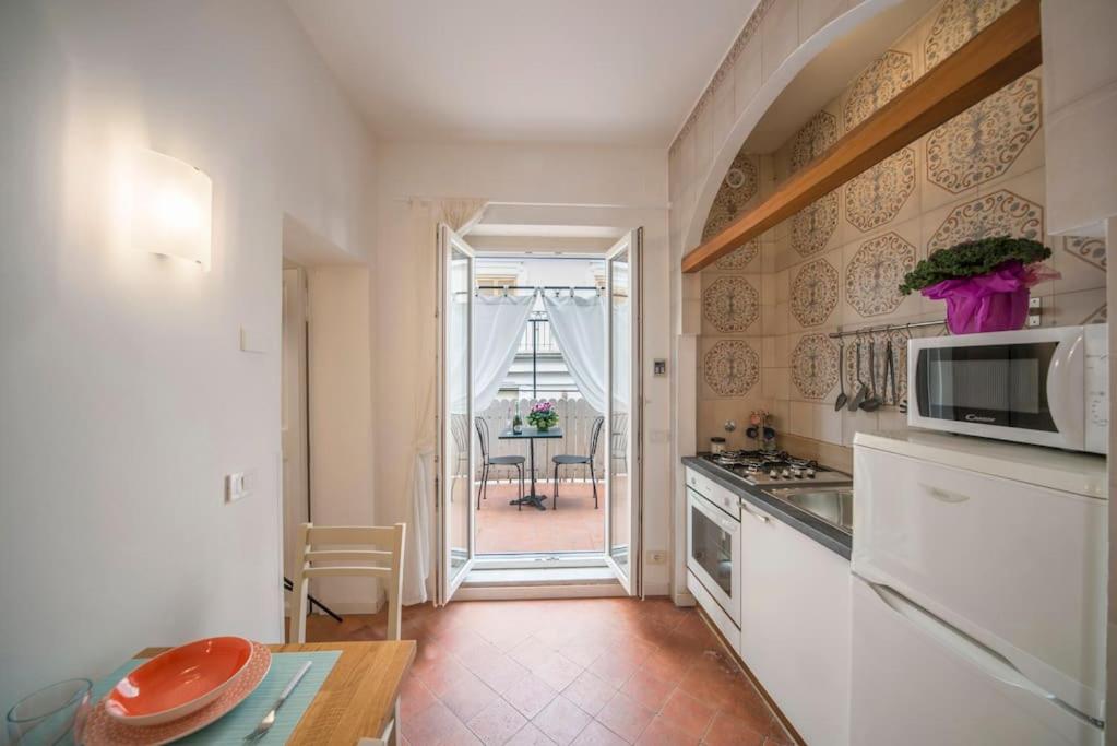 [Trevi] Domus Avignonesi - 3