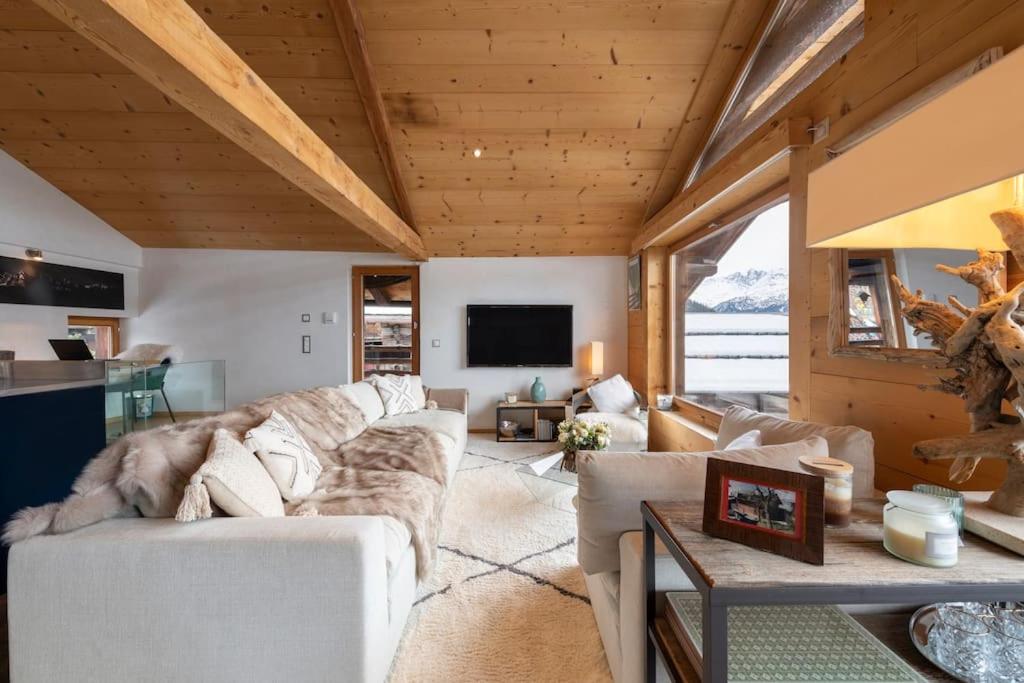 TV a/nebo společenská místnost v ubytování Luxurious Chalet in Verbier