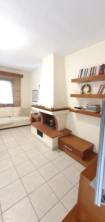 A seating area at nikol villa elani