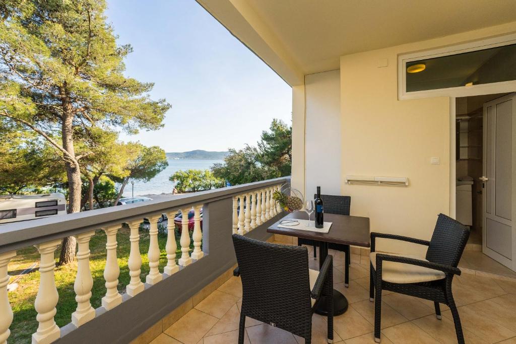Guest House Malenica - One-Bedroom Apartment (3 Adults)