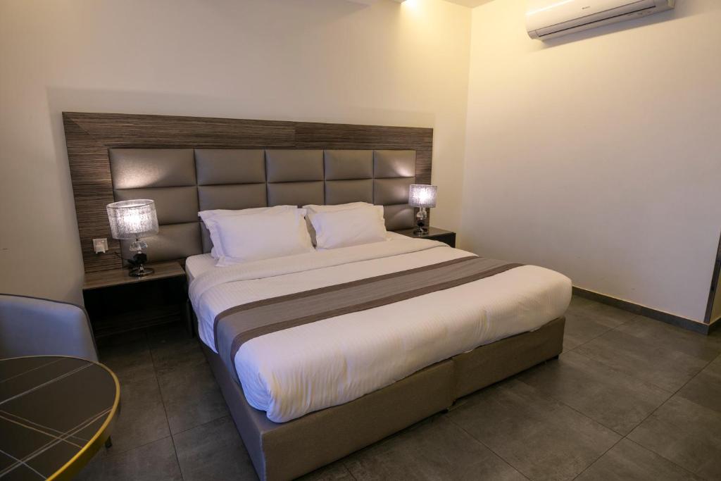 Postel nebo postele na pokoji v ubytování Arayik Resort