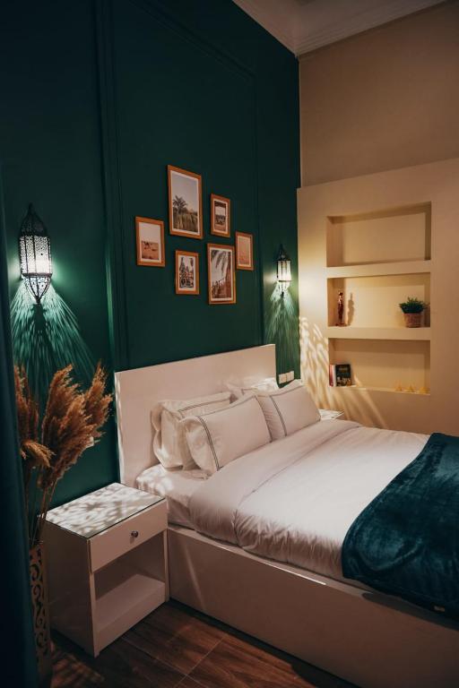 Hathor House - отзывы и видео