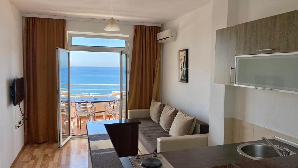 Adriatic Apartments - 11