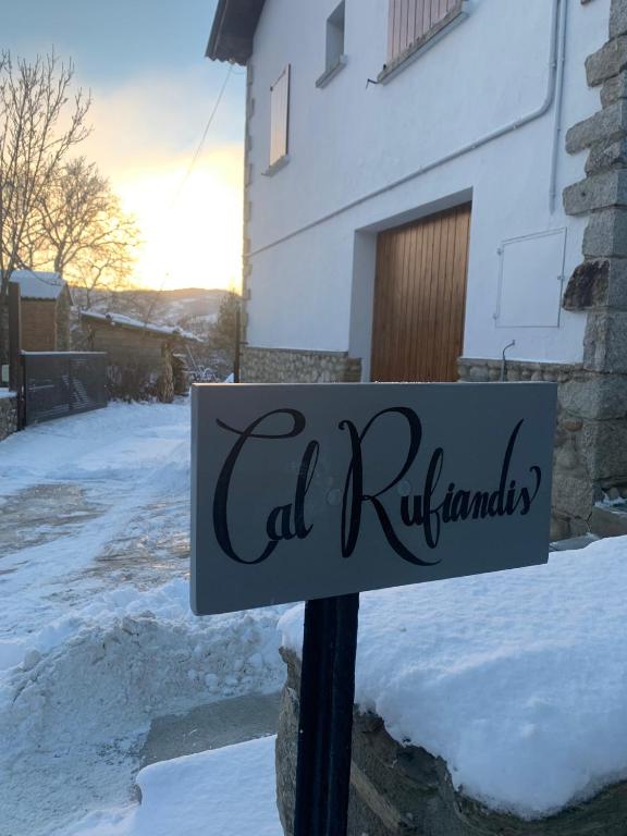 Certifikát, hodnocení, plakát nebo jiný dokument vystavený v ubytování Cal Rufiandis