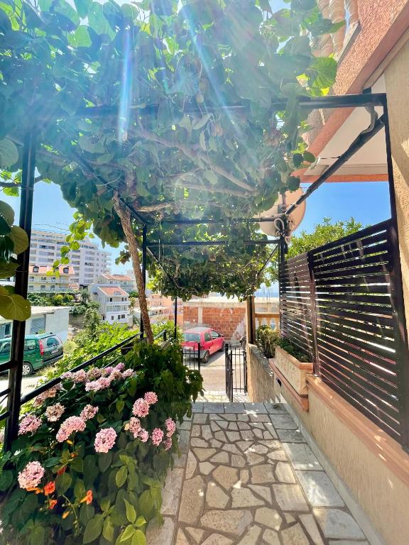 Adriatic Apartments - One-Bedroom Apartment With Balcony