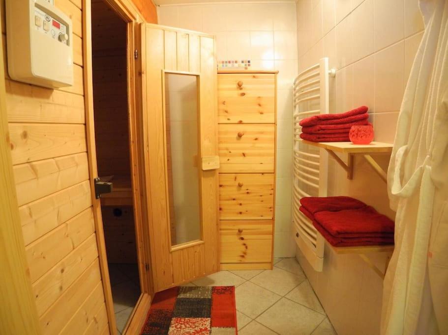 Koupelna v ubytování Traumhaft großes, sonniges Haus in Wien Nähe
