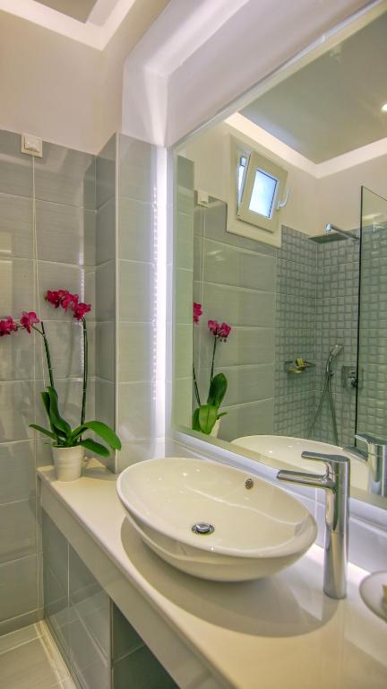 Damianos Mykonos Hotel - 8