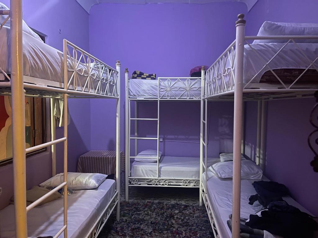 Postel nebo postele na pokoji v ubytování Hostel Marrakech Rouge