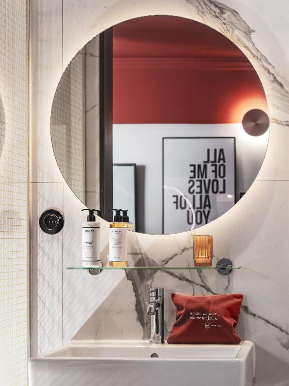 Seven Hotel Paris - Resim 31