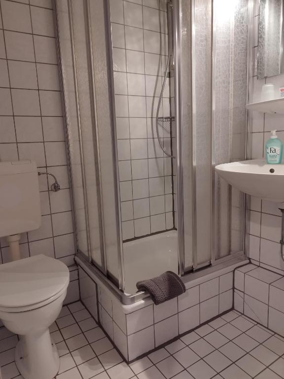 Koupelna v ubytování Schmökermühle