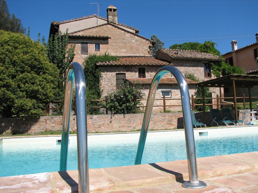 The swimming pool at or close to Agriturismo Borgo Laurice