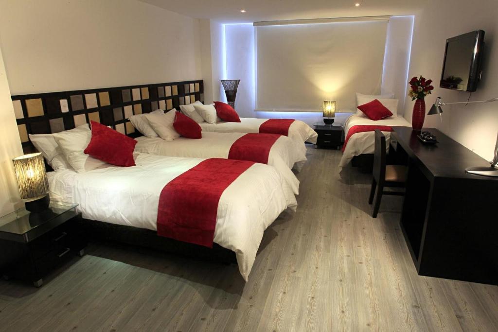 Postel nebo postele na pokoji v ubytování AW Hotel Ariston