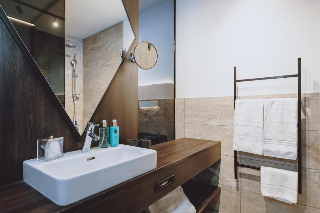 GLEMM by AvenidA Superior Hotel & Residences - 3