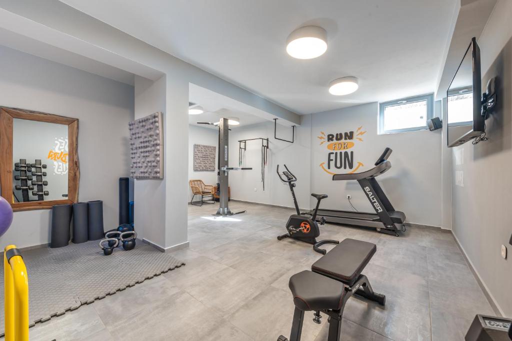 Fitness centrum a/nebo fitness zařízení v ubytování Paros Cape Suites