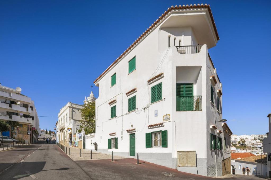Private 2 Bed Apartment in Albufeira Old Town, Albufeira (aktualisierte