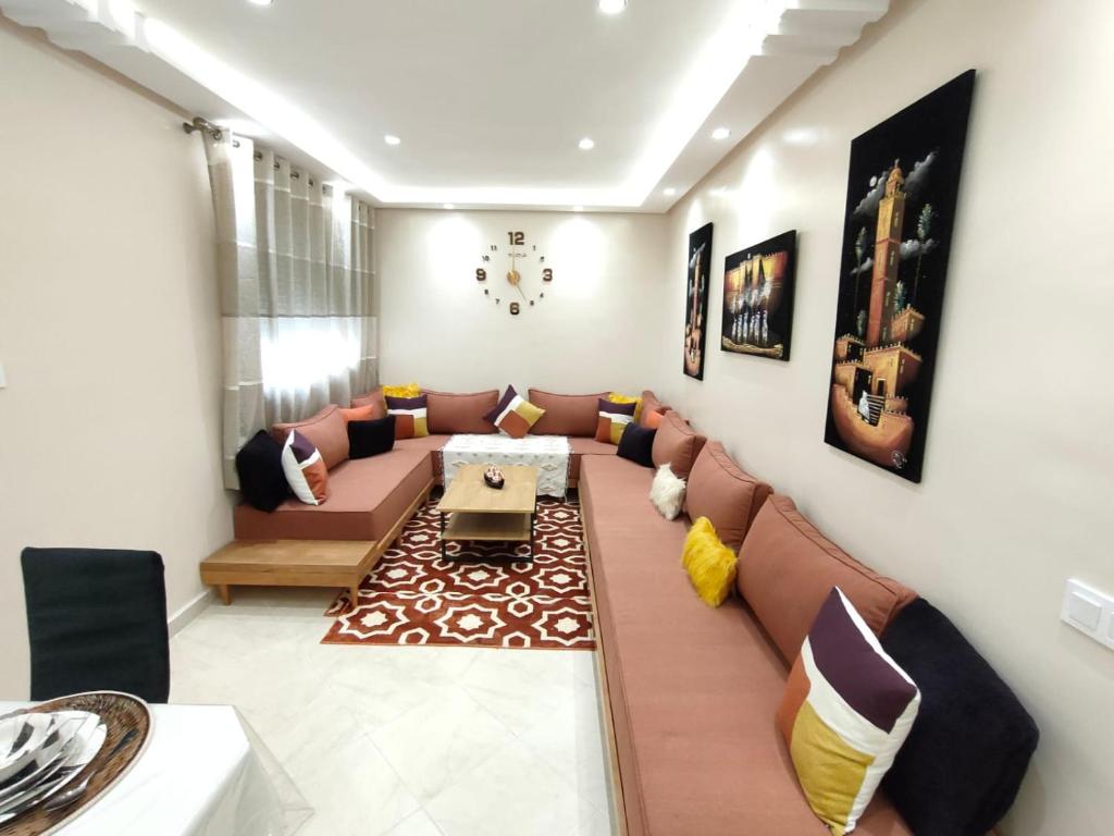 Brand New 3 Bed Apartment-Beach 8 mins-Moujahidine