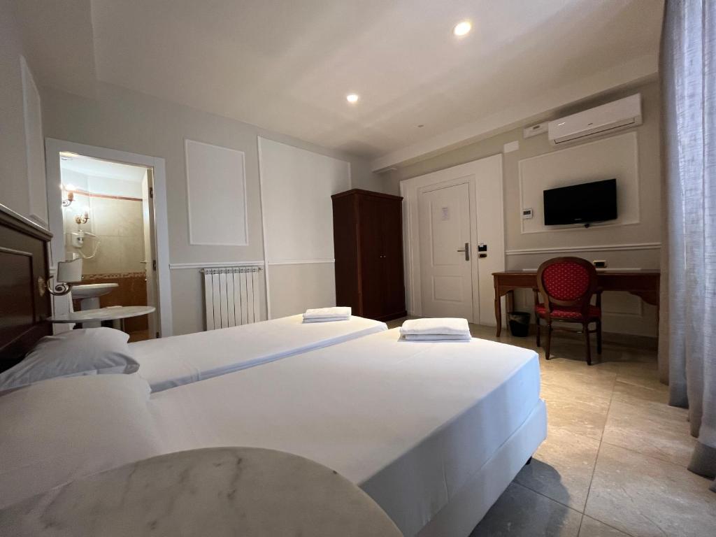 Napolit'amo Hotel Principe - Resim 41