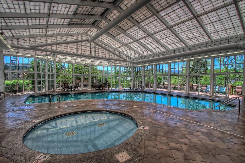 Bazén v ubytování RiverStone Condo Resort & Spa nebo v jeho okolí