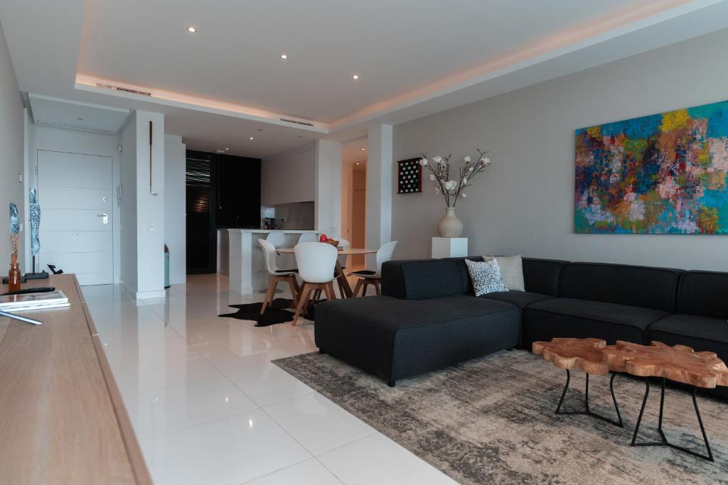 Posedenie v ubytovaní NOBBLE apartment Atalaya Hills