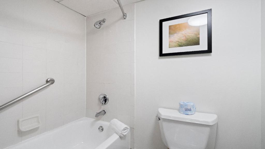 315 LoSo Hotel Airport - Family Suite