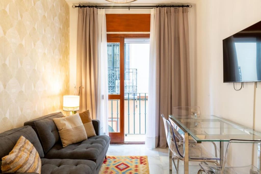 Część wypoczynkowa w obiekcie AC Apartamento Familiar fantástica localizacion
