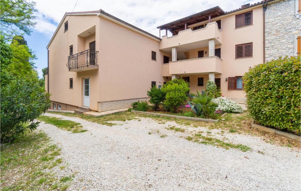 Budynek, w którym mieści się apartament