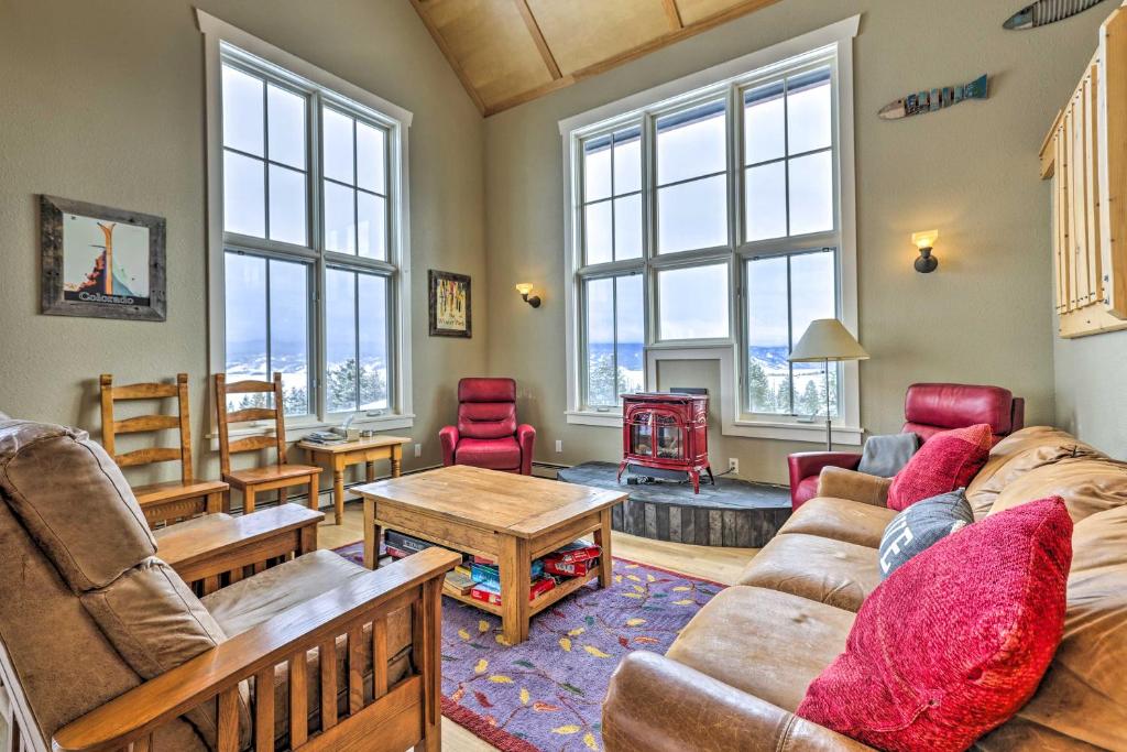 Granby Home Stunning Mountain and Lake Views!, Granby (updated prices 2024)