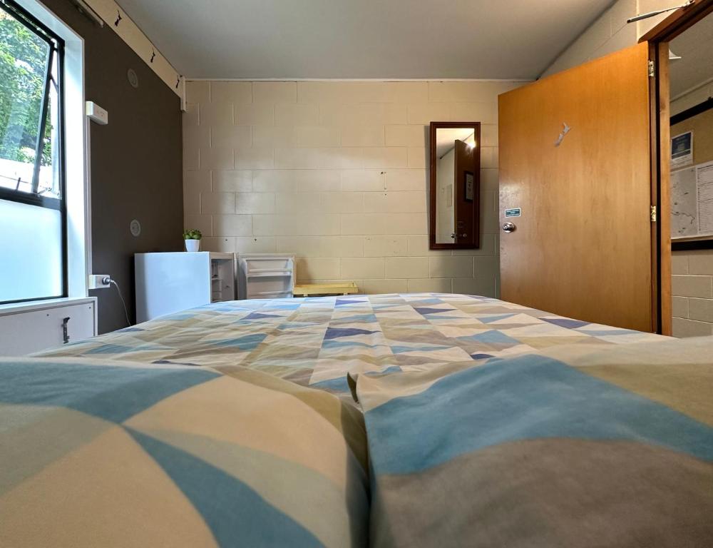Around The World Backpackers - Resim 38
