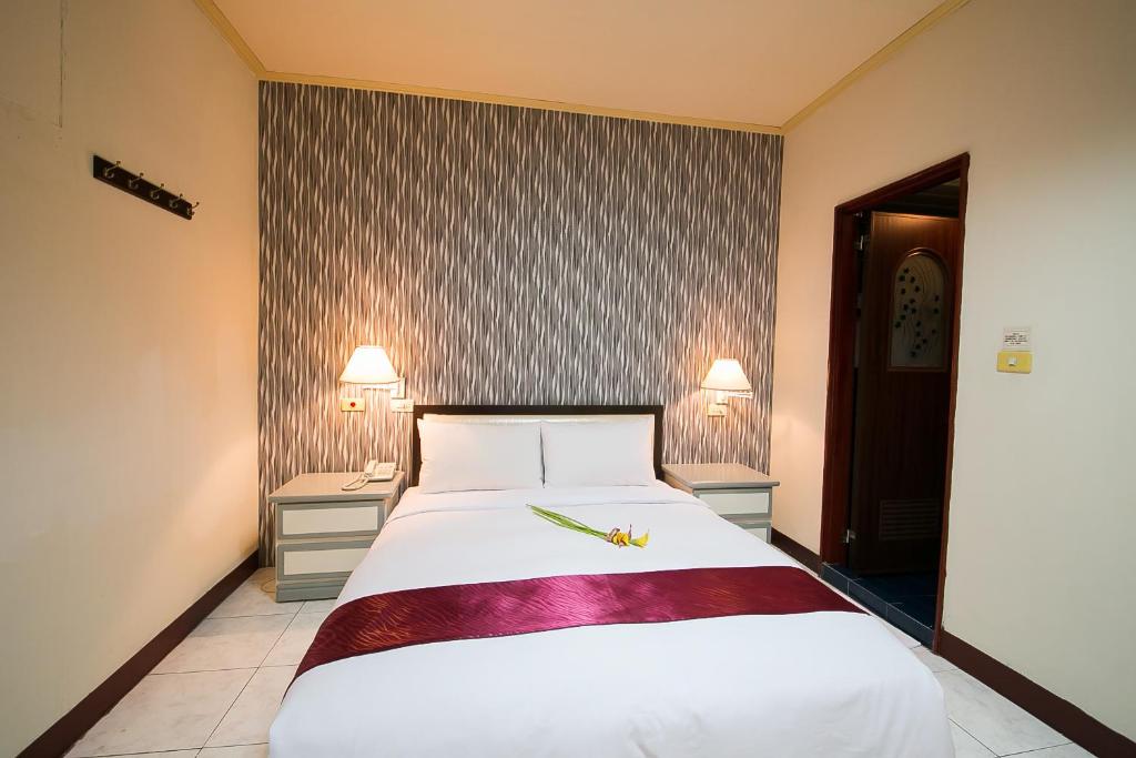 Jiuning Business Hotel - Standaard Tweepersoonskamer